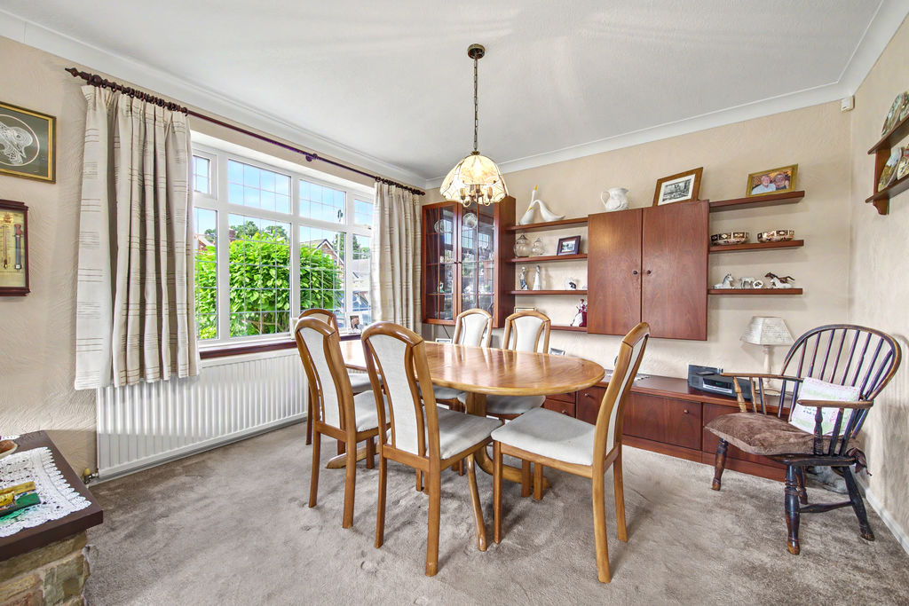 Thornbridge Crescent